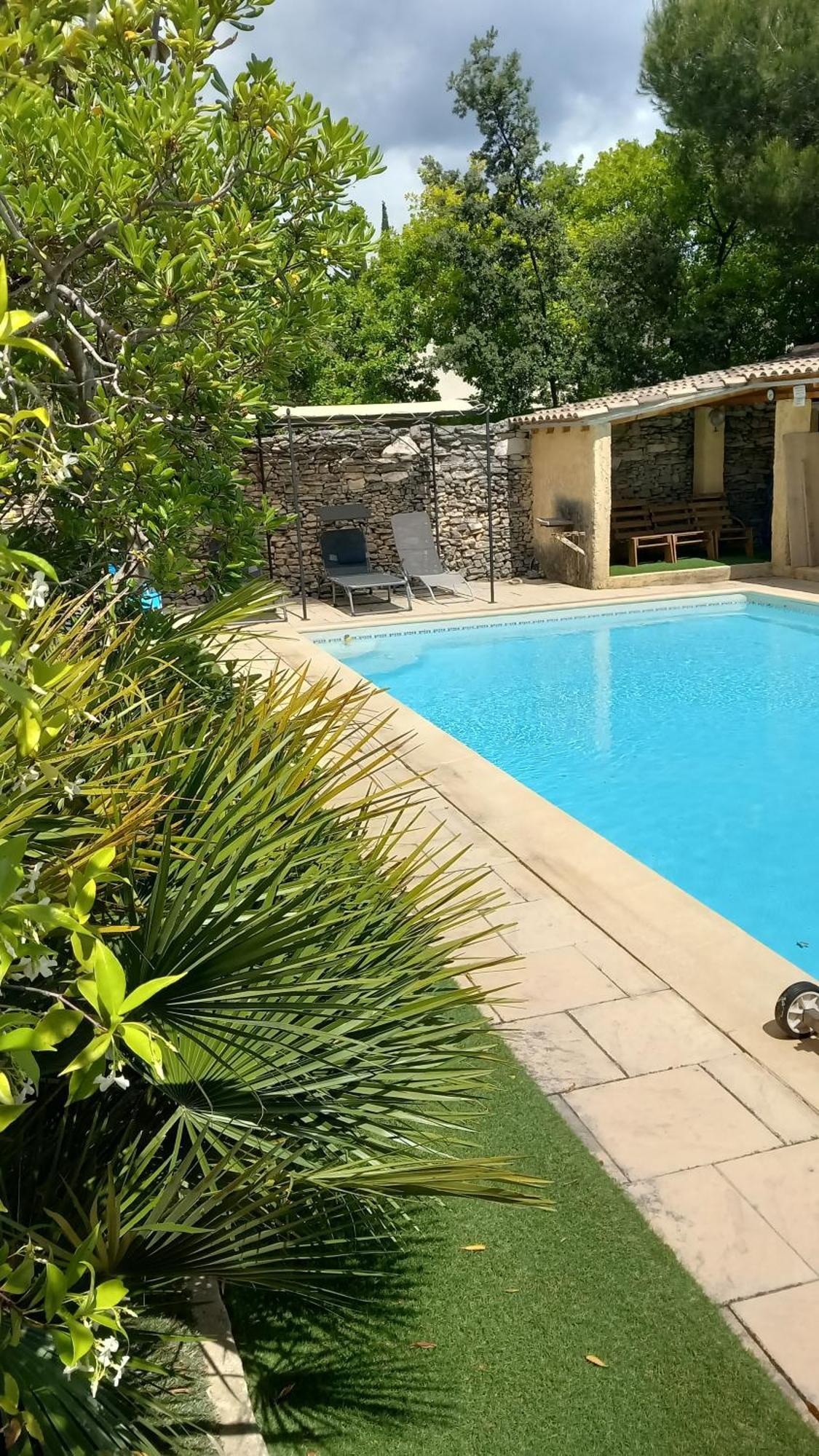 La Quietude De St Antoine - Piscine Privee Vila LʼIsle-sur-la-Sorgue Exterior foto